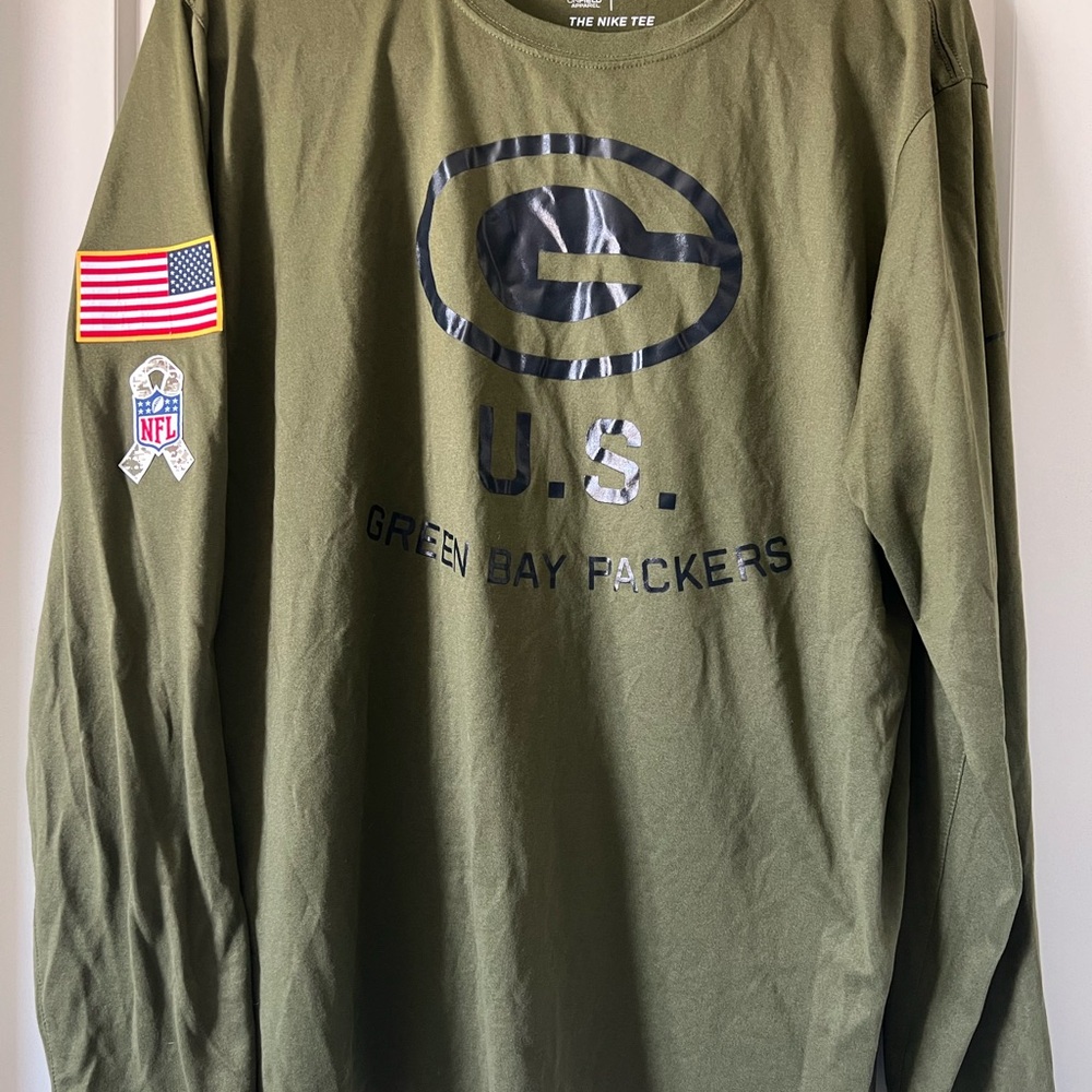 Green Bay Packers Salute To Service Nike Long Sleeve Dri-Fit Tee (EUC)